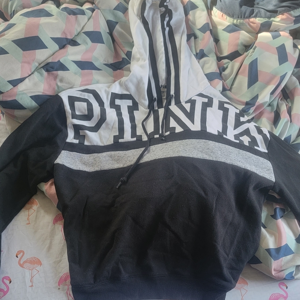 (SOLD)Victorias Secret Pink Hoodie
